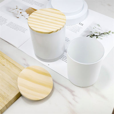 Luxury Empty Glass Candle Jars With Lid For Gifts Capacities Ranging 200ml